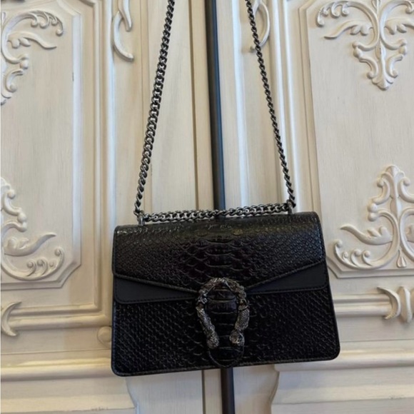 Neiman Marcus luxury Leather with the opulent Neiman Marc Croc-Embossed bag😍 - Picture 9 of 13